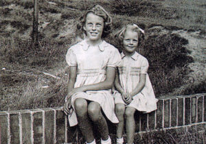 Pat and Ann in 1942. Can you actually buy such pretty dresses in the shops today?